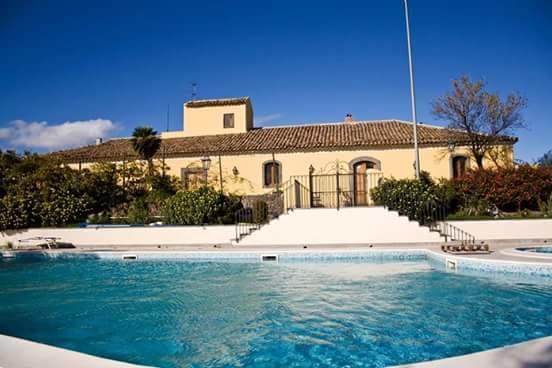 Вилла Il Casale Dell'Etna Патерно Экстерьер фото